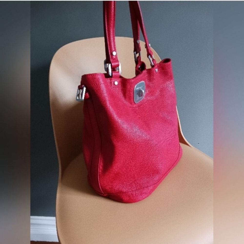 NWT Longchamp Vermillion red genuine leather bucket, tote,handbag bag - Picture 6 of 16